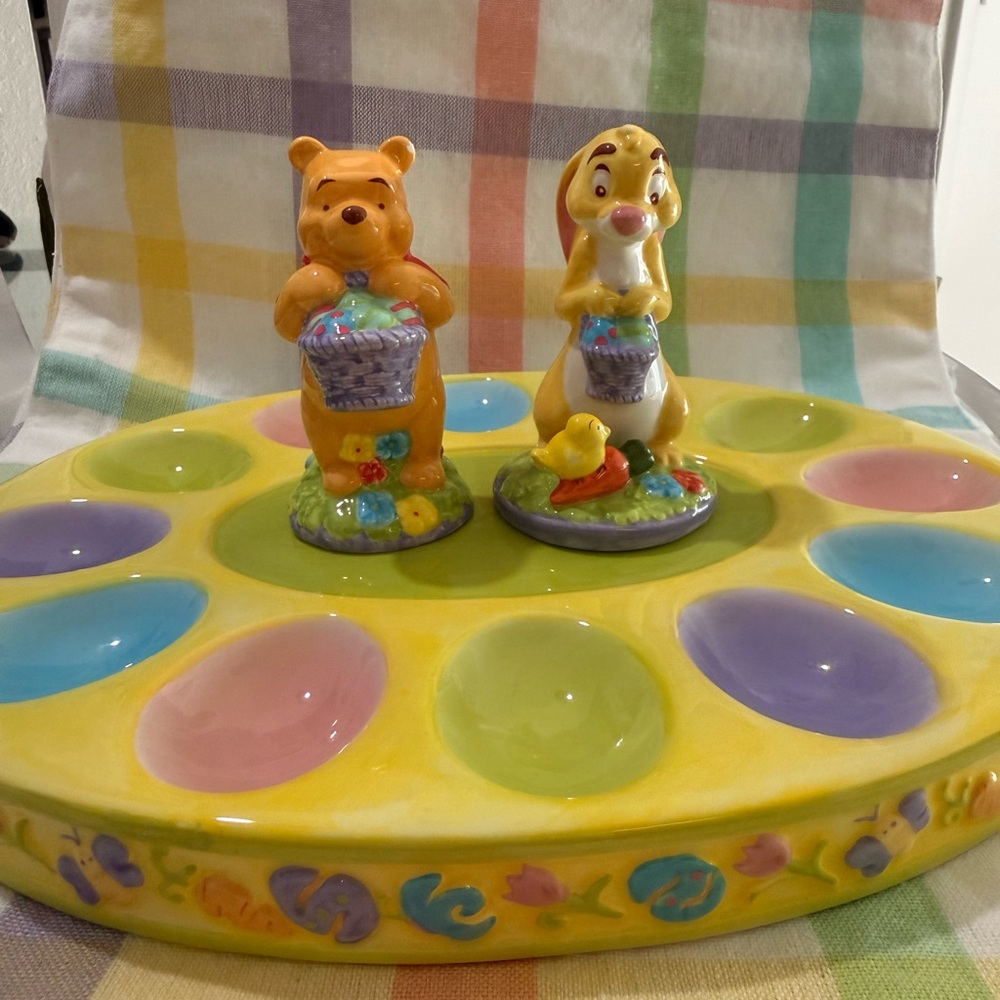 Disney Pooh and Rabbit Egg Holder Plate